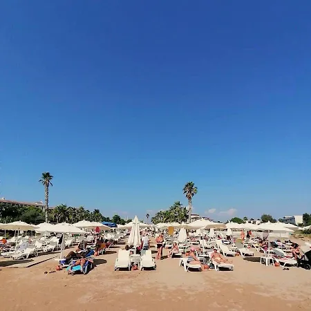 Aparthotel Papaya Apart Side