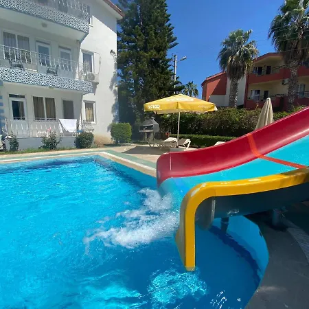 Aparthotel Papaya Apart Side